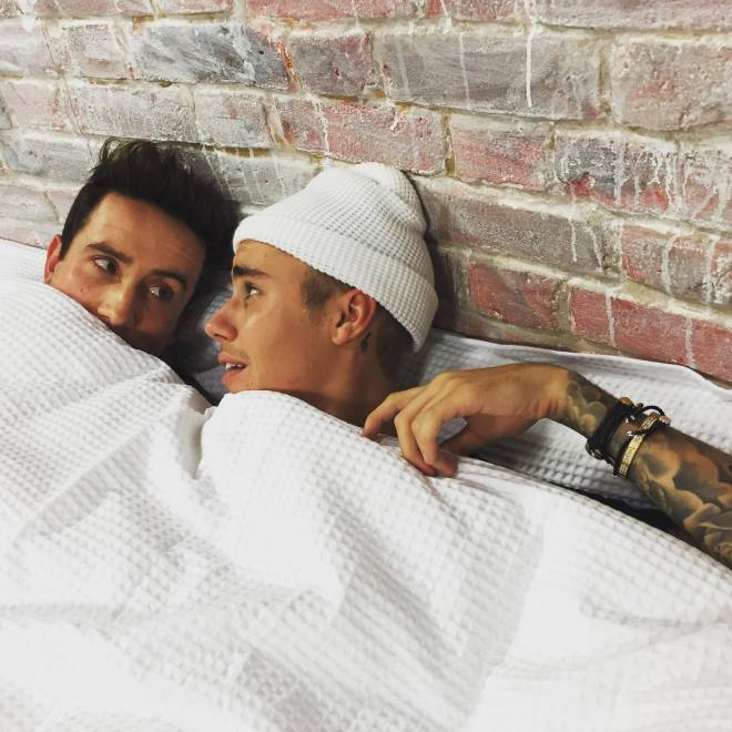 Justin Bieber Desnudo: La Verdad Detrás de las Fotos, los Vídeos y los Rumores Más Calientes 21