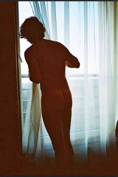 Harry Styles Desnudo: Filtraciones, My Policeman y Sexualidad 1