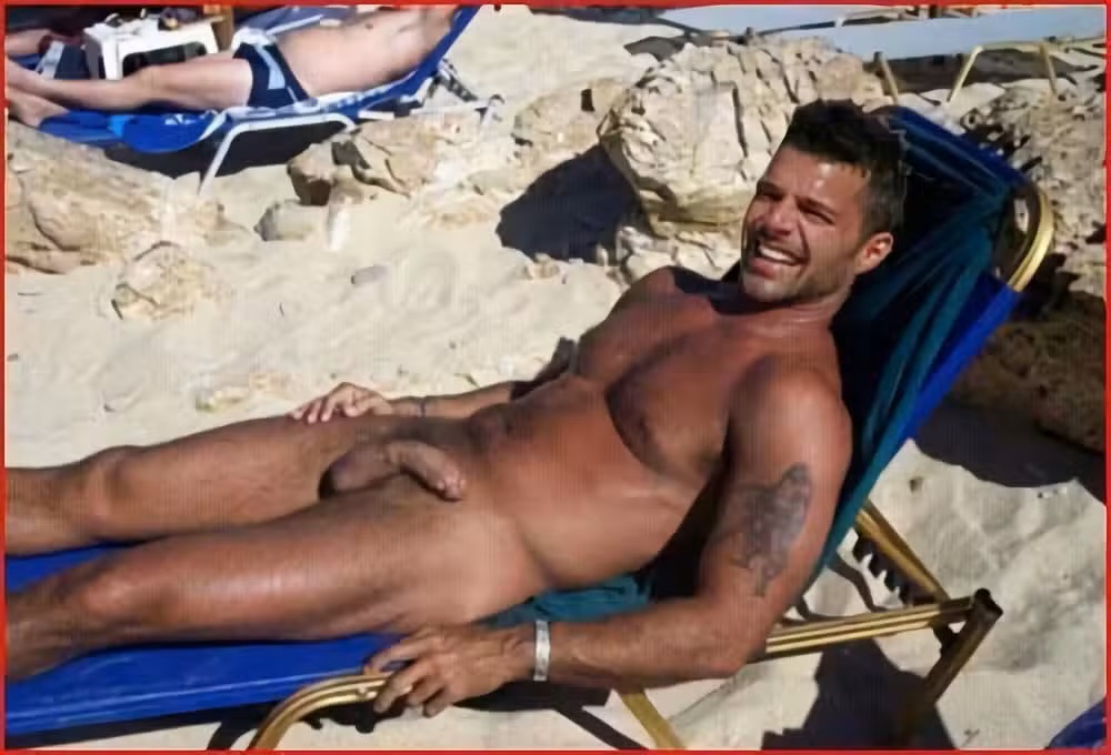 Ricky Martin mostrando el Pene